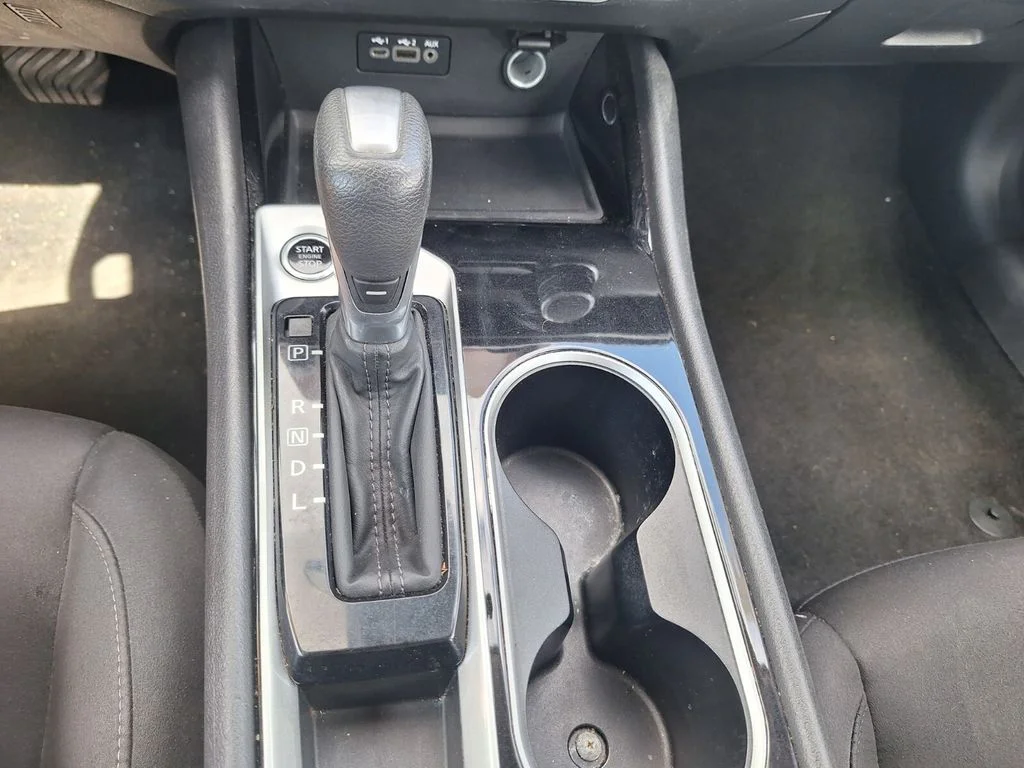 2024 Nissan Altima SV - Photo 18
