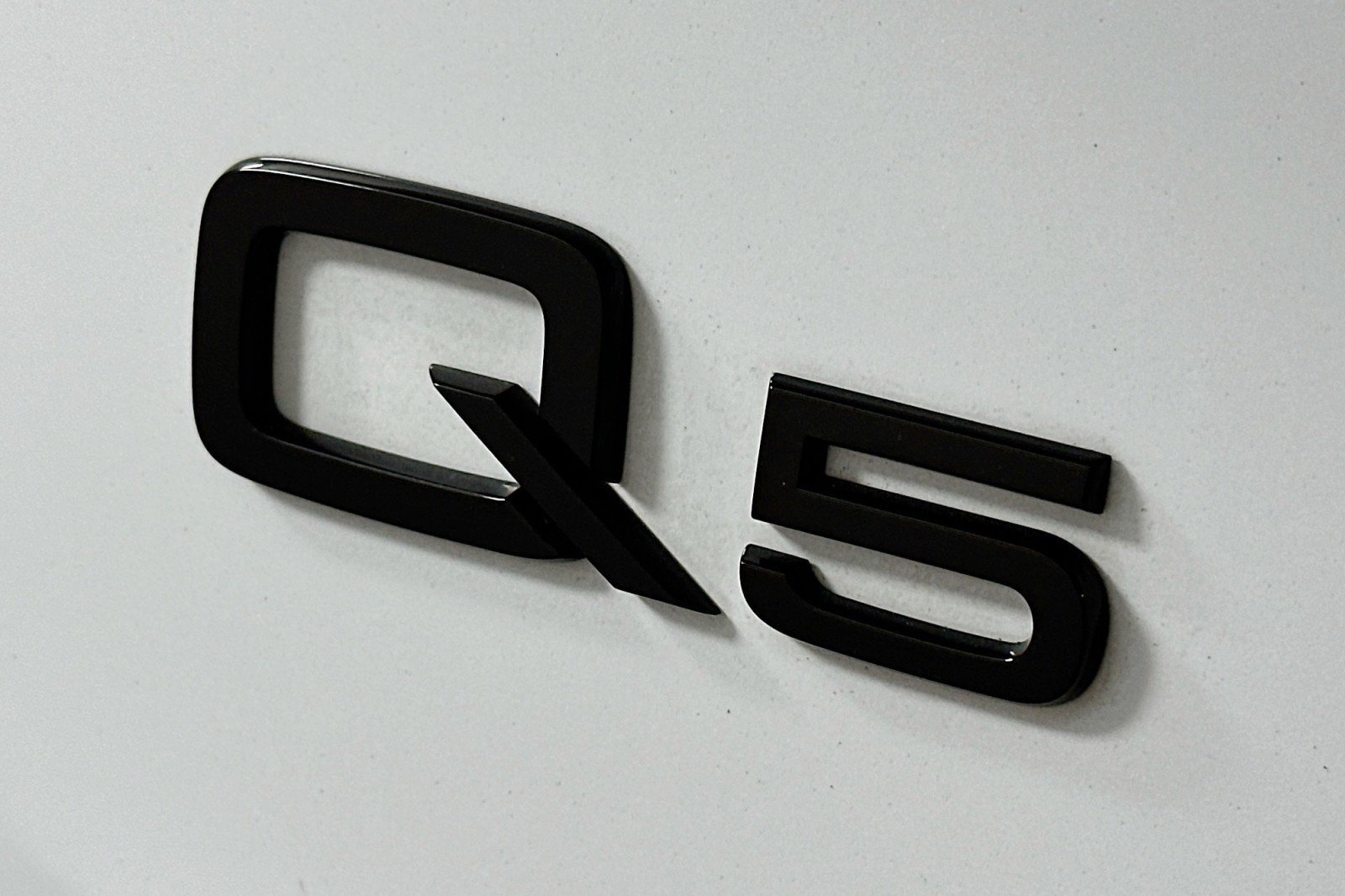 Used 2024 Glacier White Metallic Audi S line Premium Plus image 10