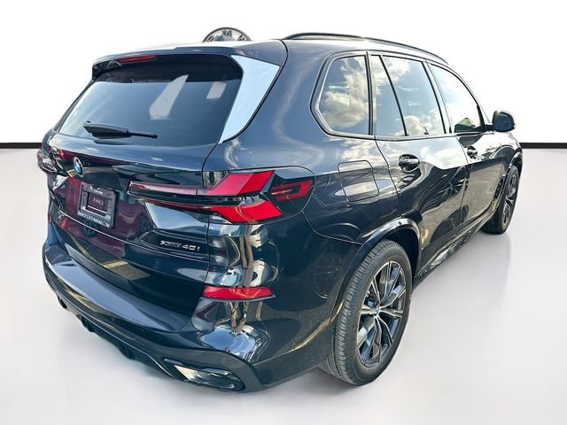 New 2026 Black BMW xDrive40i image 5