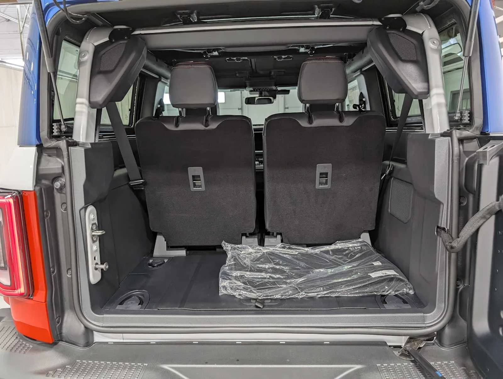 New 2025 Oxford White Ford Stroppe Edition image 37