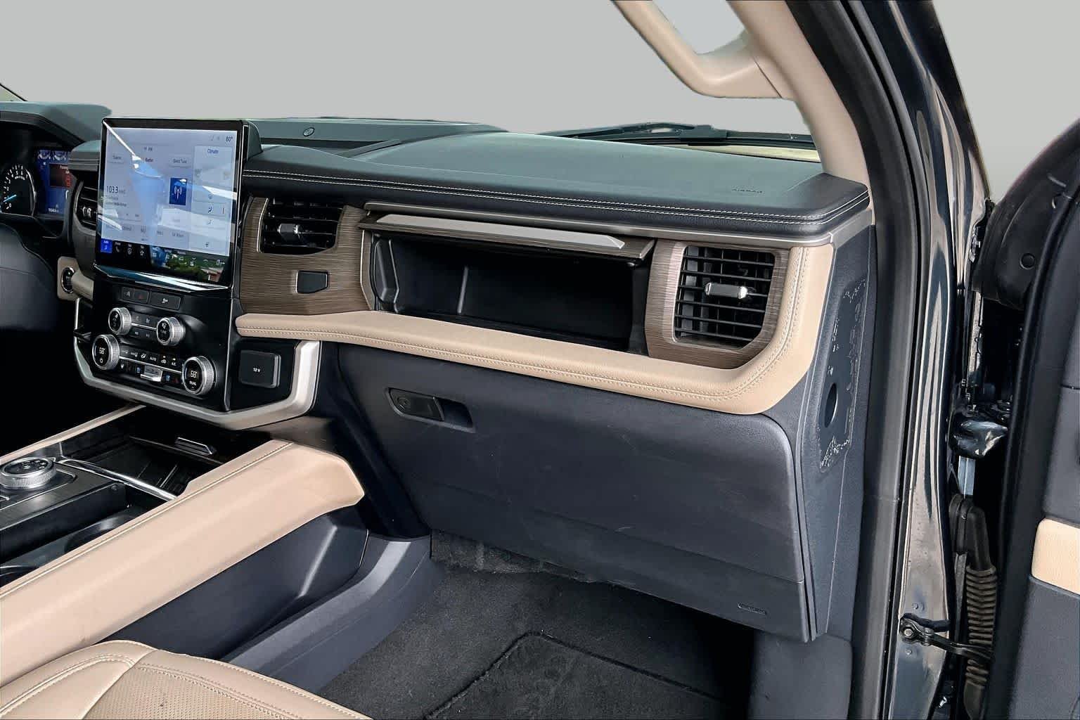 Used 2024 Stone Blue Metallic Ford Limited image 19