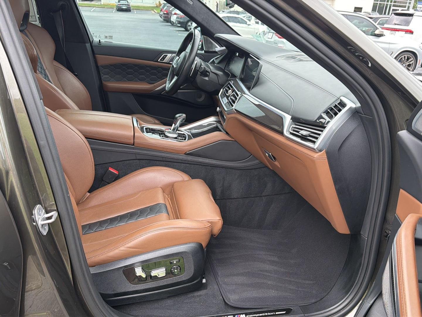 Used 2023 Manhattan Green Metallic BMW  image 14