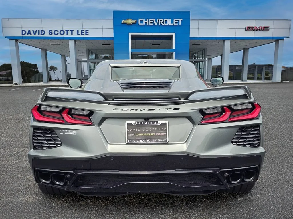Used 2023 Hypersonic Gray Metallic Chevrolet 2LT image 10