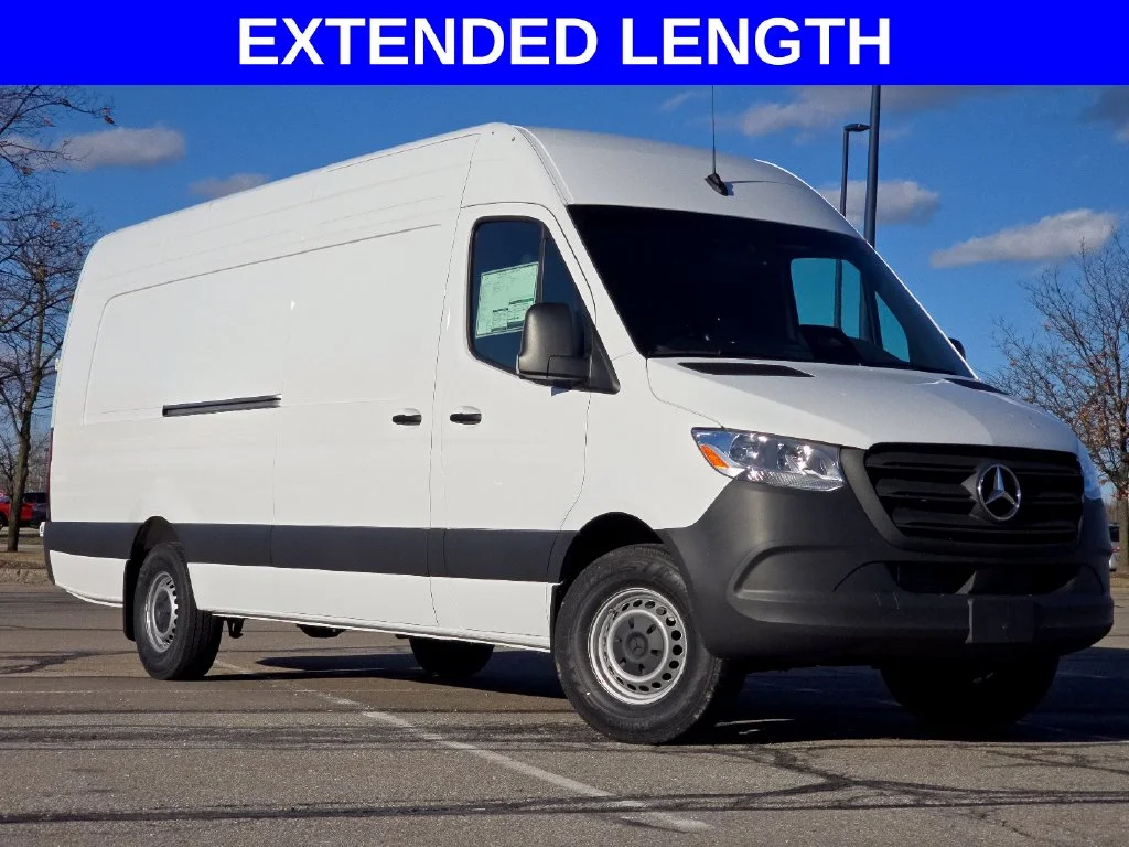 New 2026 Arctic White Mercedes-Benz Cargo 170 WB image 2