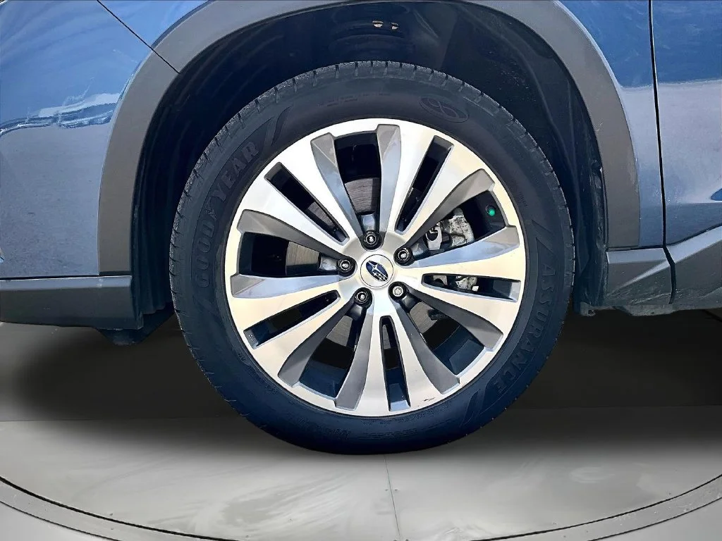 Used 2020 Blue Subaru Premium image 38