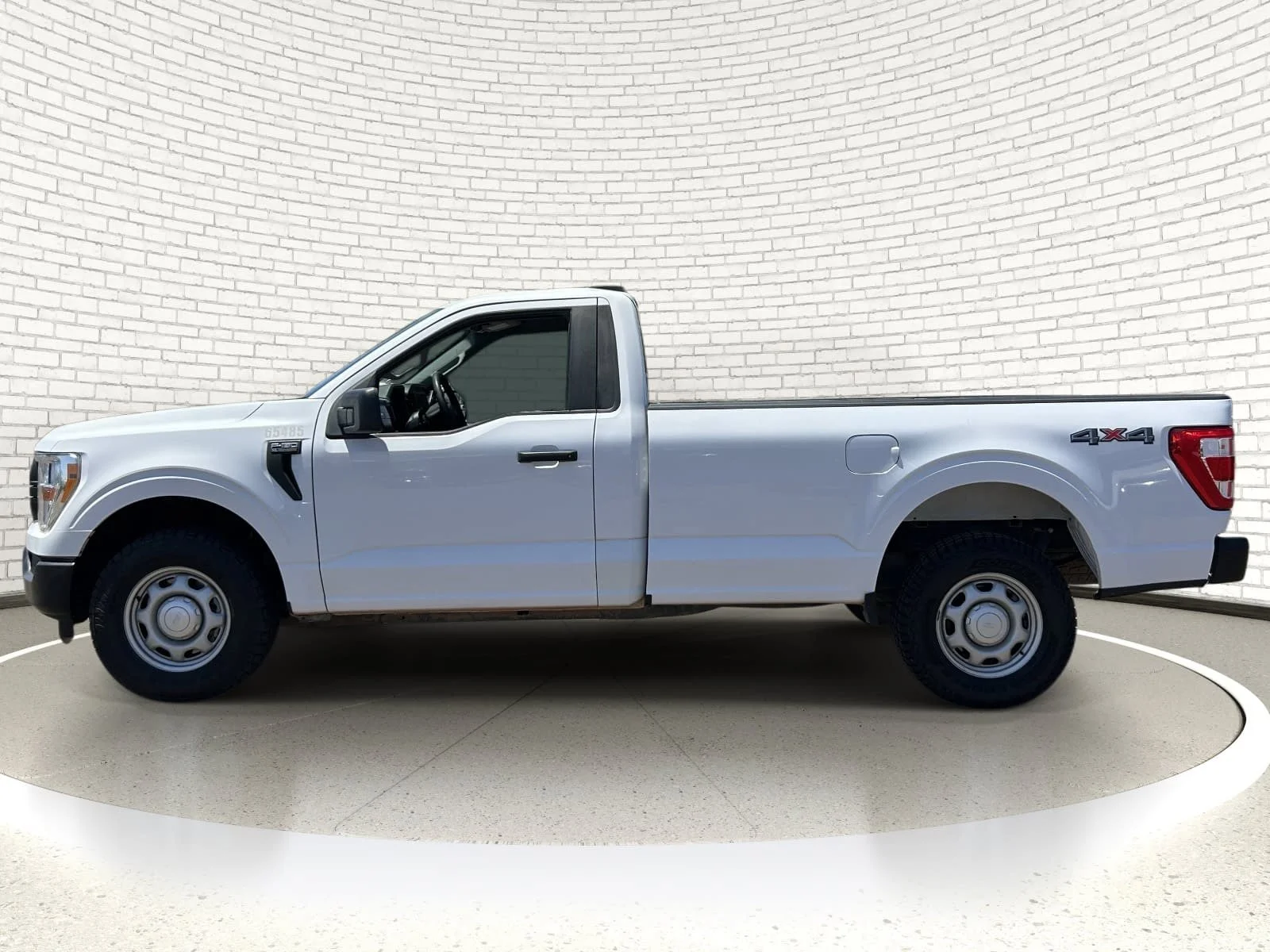 Used 2021 Oxford White Ford XL image 10