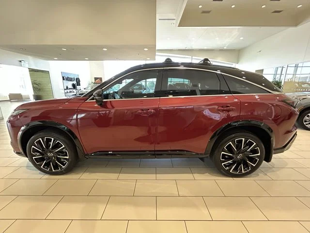 New 2027 2T SUN RED INFINITI Autograph AWD image 3