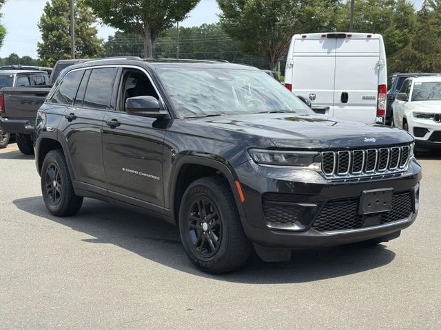 Used 2023 Black Jeep Laredo image 14