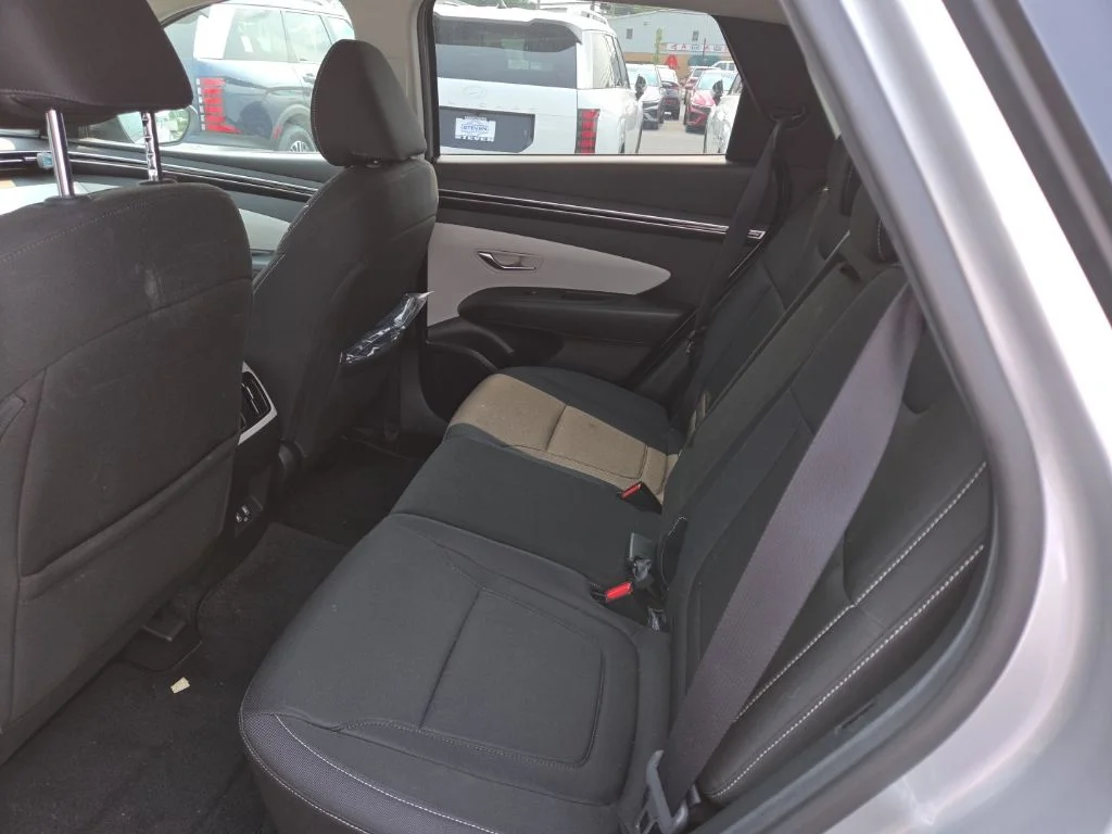 Certified Used 2022 Silver Hyundai SEL image 6