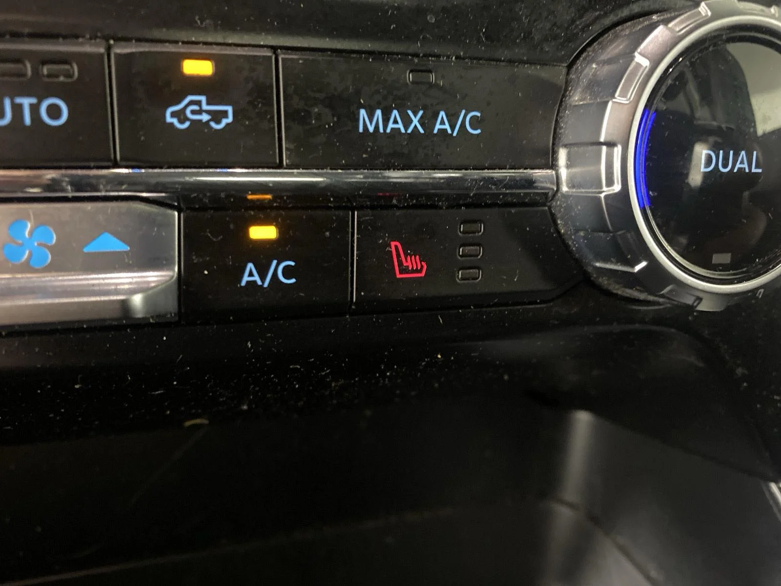 Used 2023 Agate Black Ford XLT image 30
