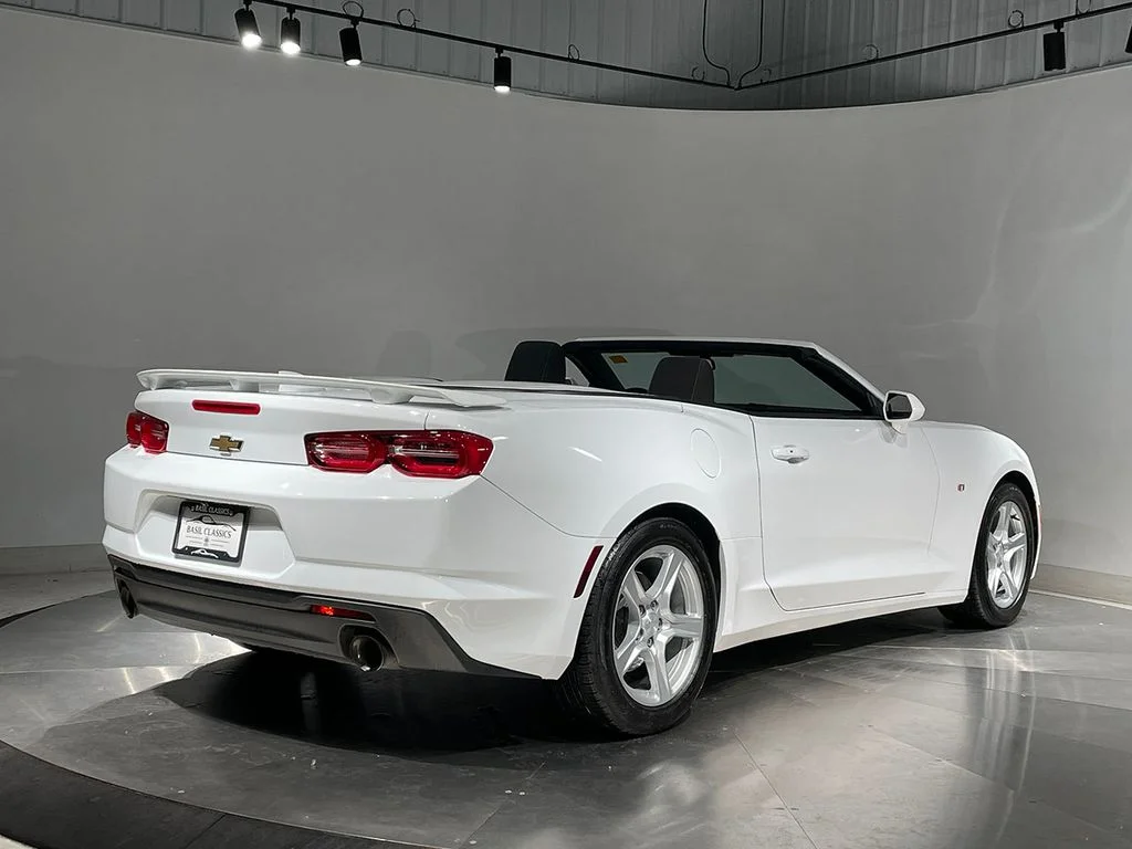 Used 2019 White Chevrolet 1LT image 6