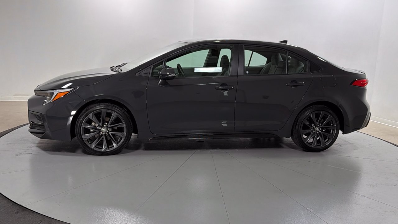 Certified Used 2025  Toyota SE image 8