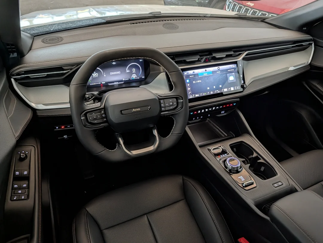 New 2026 White Jeep Limited - - 4x4 - Hybrid - Panoramic Sunroof - Leather Seats - Heated Seats & More! image 24
