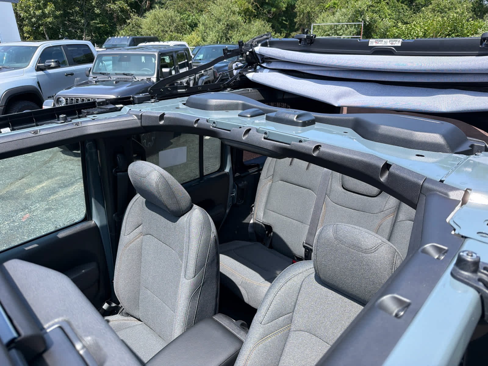 New 2026 Anvil Clear-Coat Exterior Paint Jeep Sport S image 26