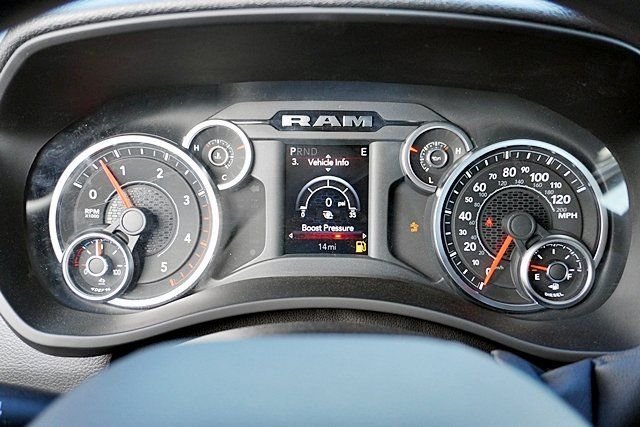 New 2026 Bright White Clear-Coat Exterior Paint RAM Tradesman image 40