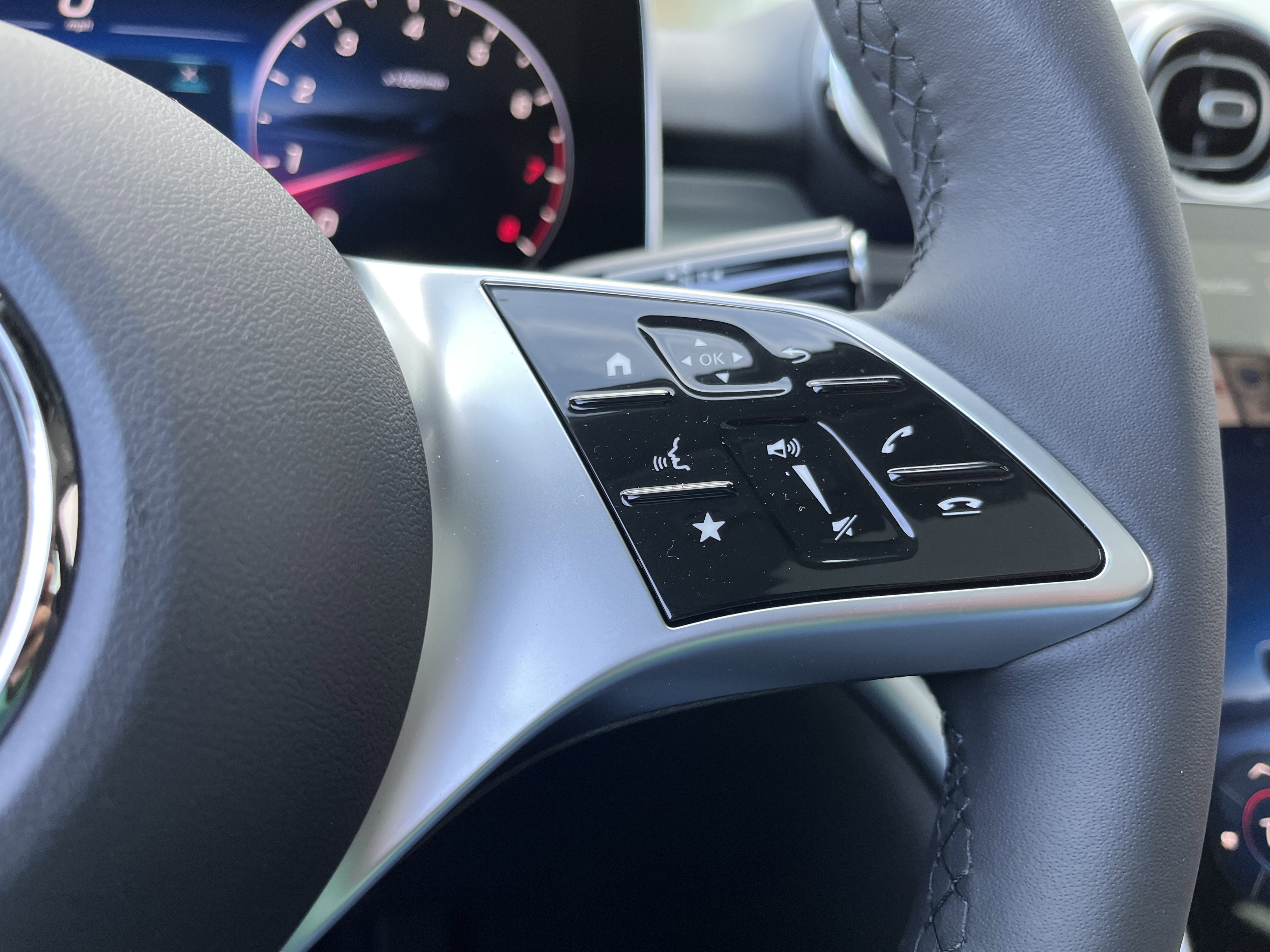 New 2026 Cirrus Silver Metallic Mercedes-Benz C 300 image 27