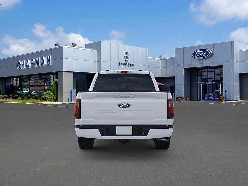 New 2026 Oxford White Ford XLT image 5