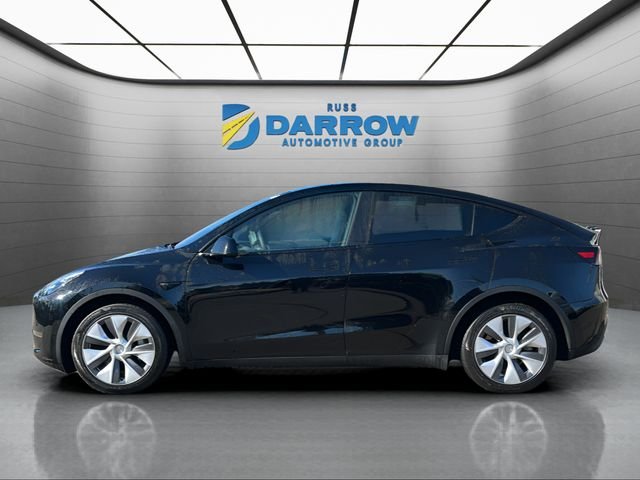 Used 2022 Tesla Model Y Long Range with VIN 7SAYGDEE2NF428142 for sale in West Bend, WI