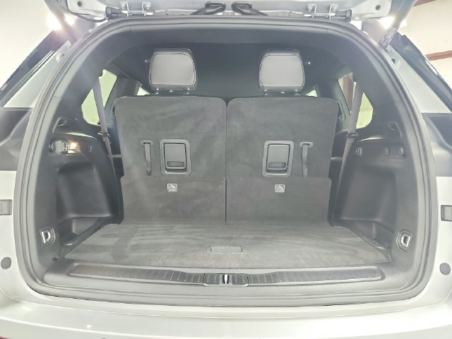 Used 2023 Silver Jeep Altitude image 47
