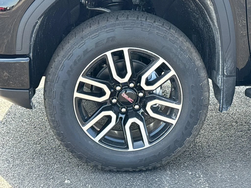 2026 GMC Sierra 1500 AT4 - Photo 10