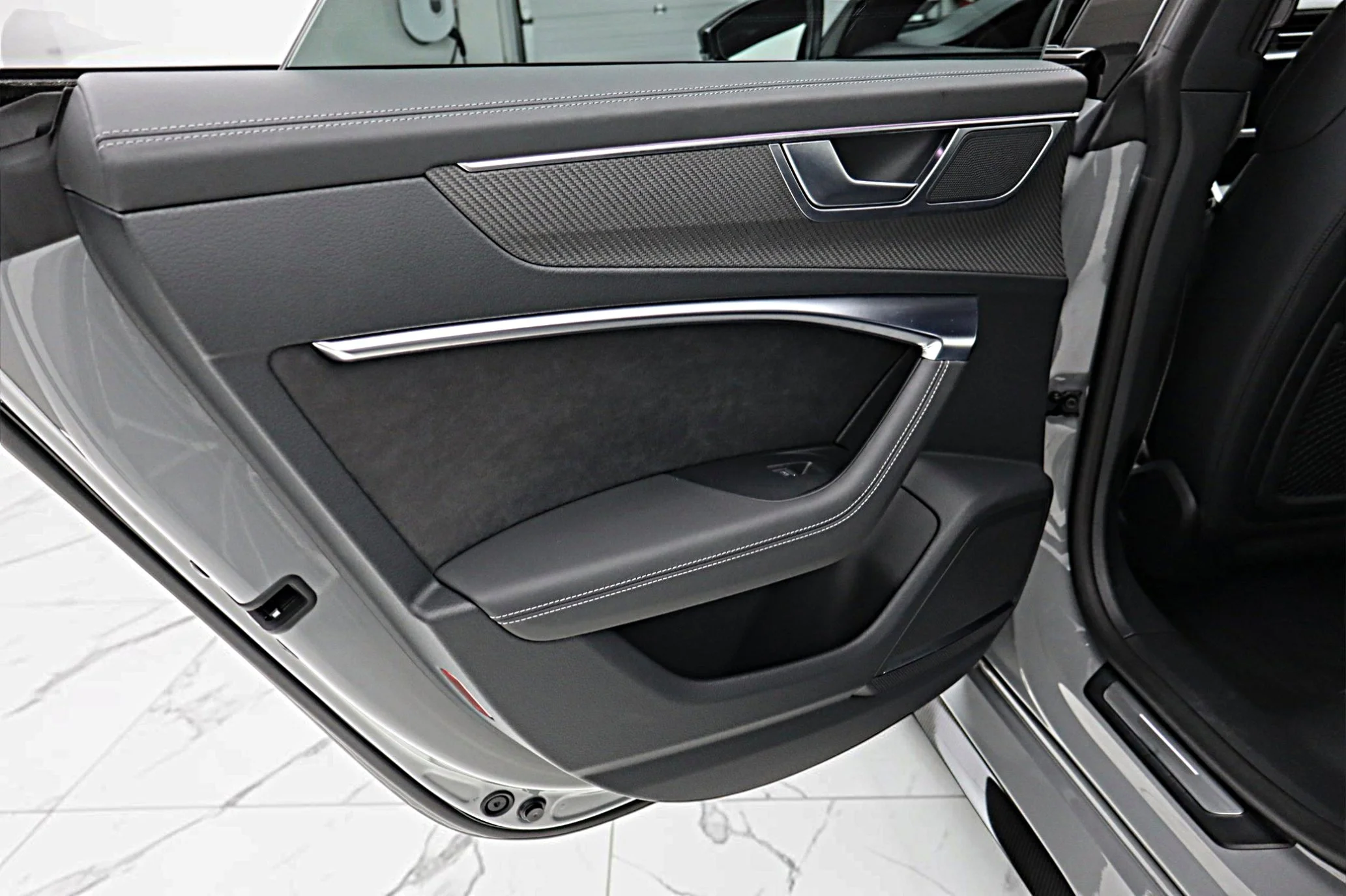 Used 2022 Gray Audi  image 39