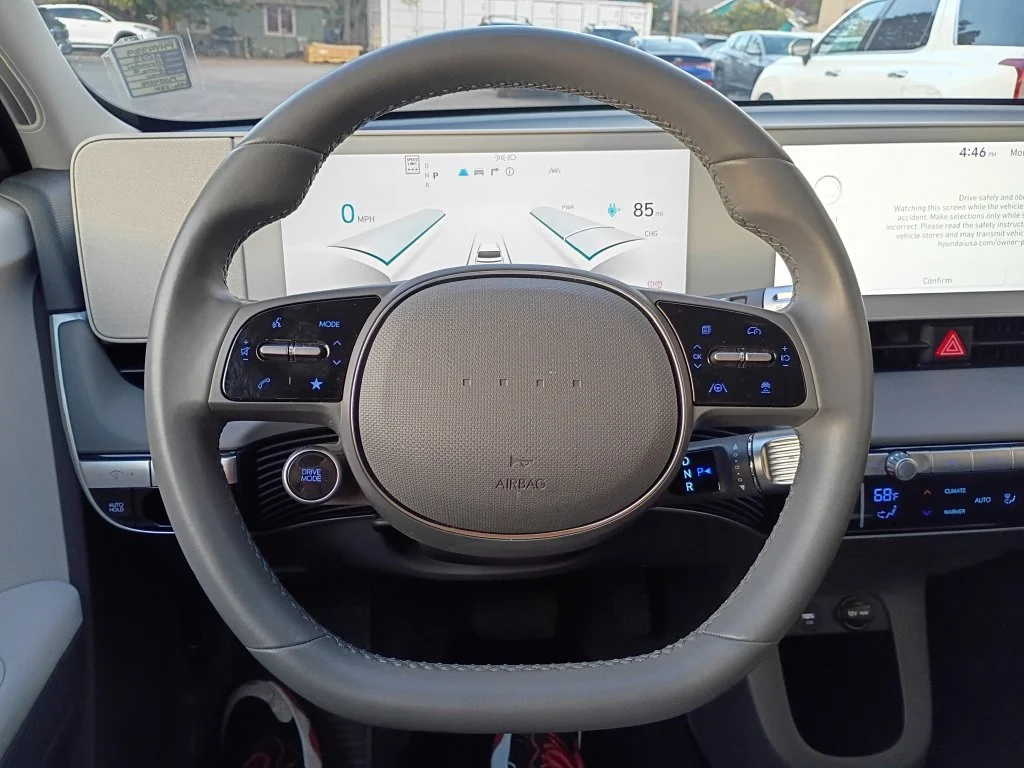 Used 2023 Cyber Gray Hyundai SE image 26