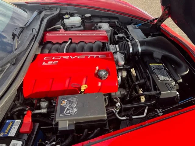 Used 2007 Victory Red Chevrolet  image 22