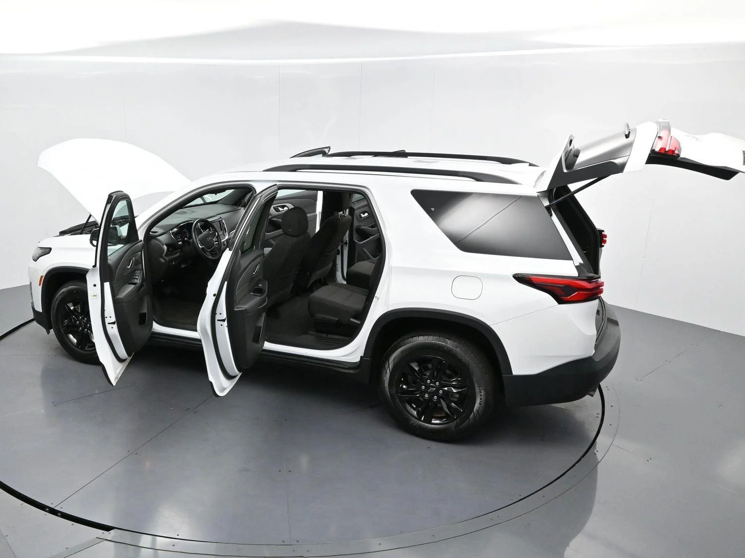 Used 2023 Summit White Chevrolet LT Cloth image 44