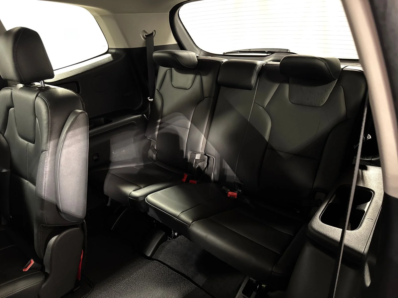 Used 2022 Green Kia EX image 23