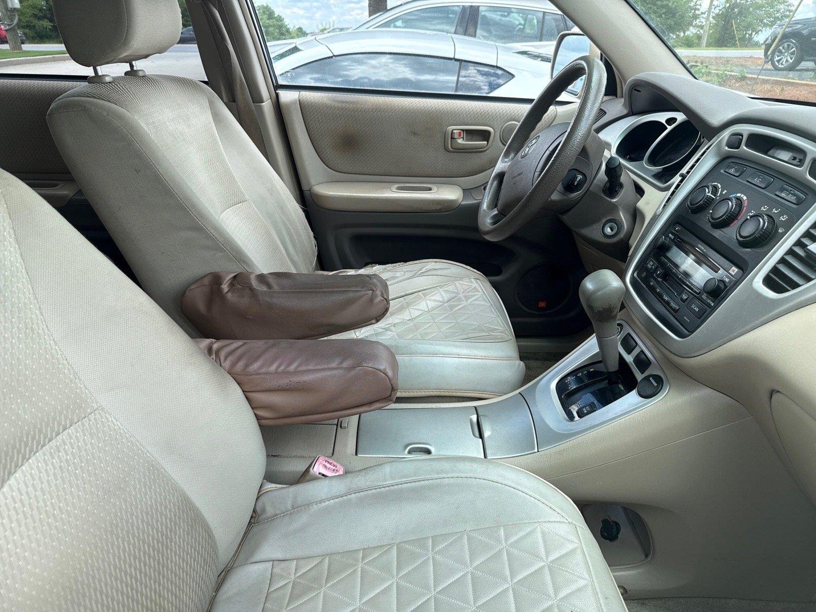 Used 2007 SONORA GOLD PEARL TOYOTA  image 22