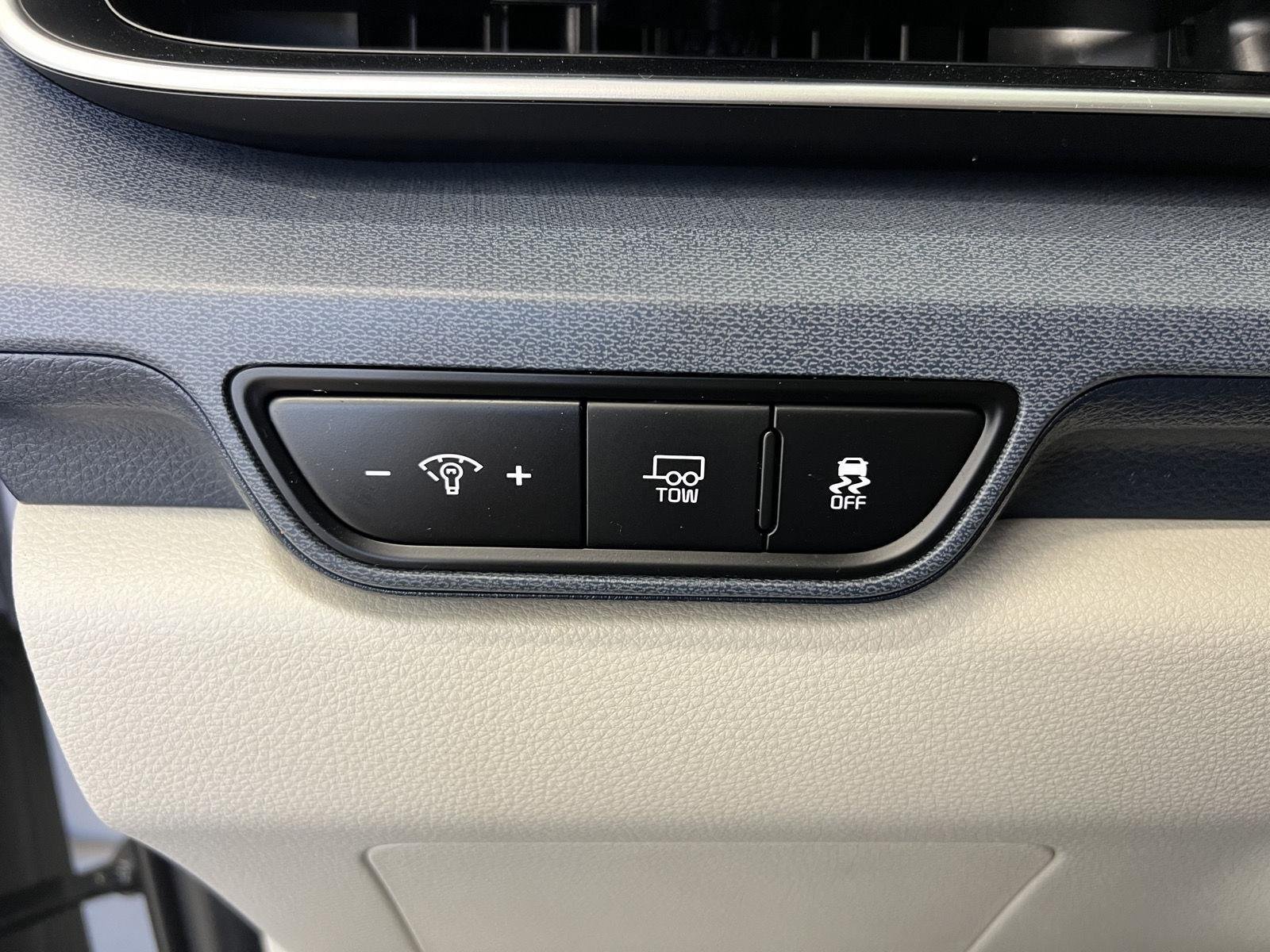Used 2026 Ceramic Silver Kia EX image 14