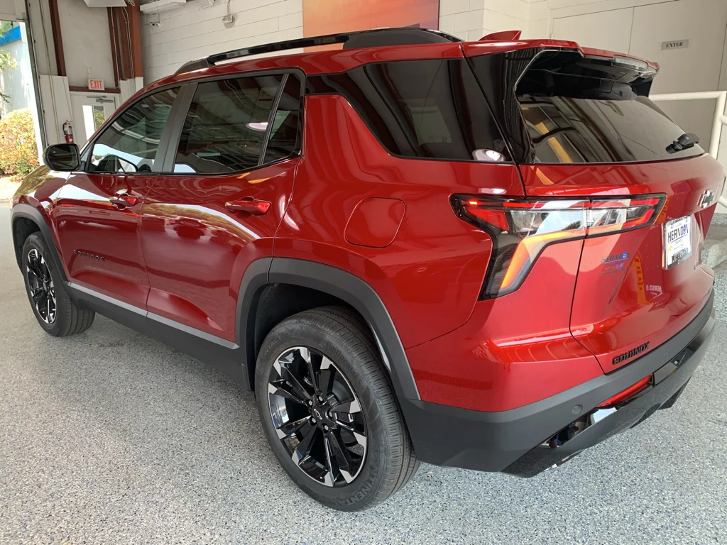 2027 Chevrolet Equinox RS - Photo 6