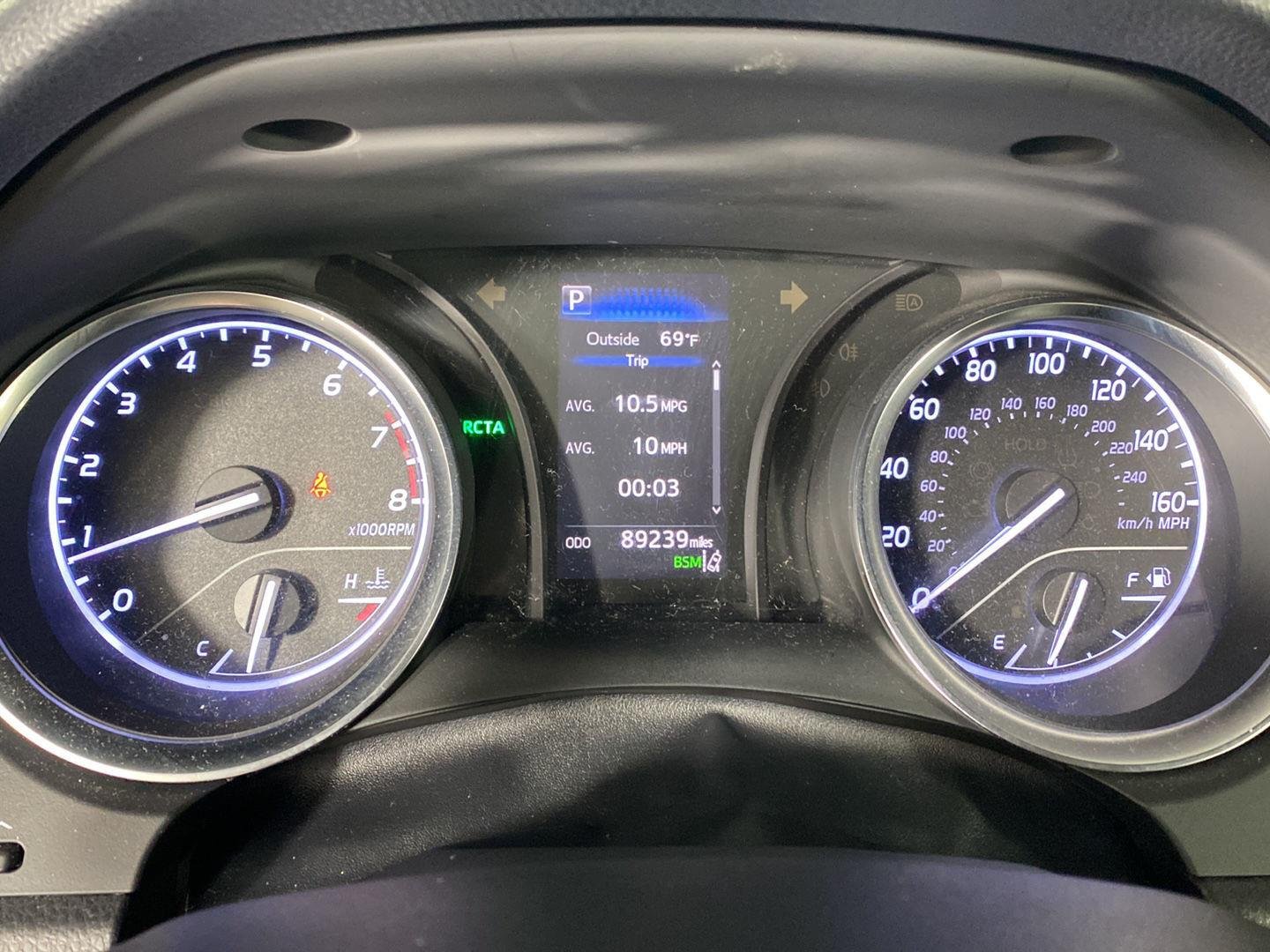 Used 2018 Midnight Black Metallic Toyota SE image 14