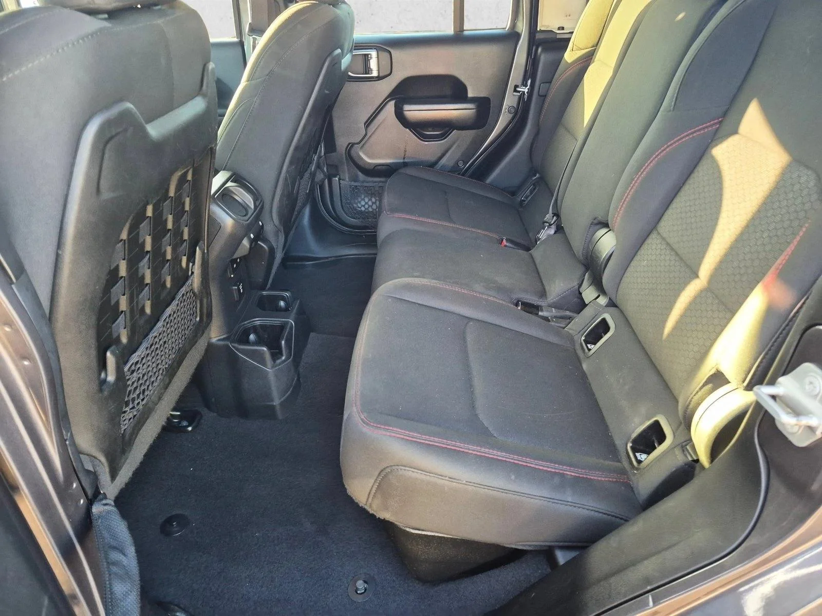 Used 2021 Granite Crystal Clearcoat Metallic Jeep Rubicon image 15
