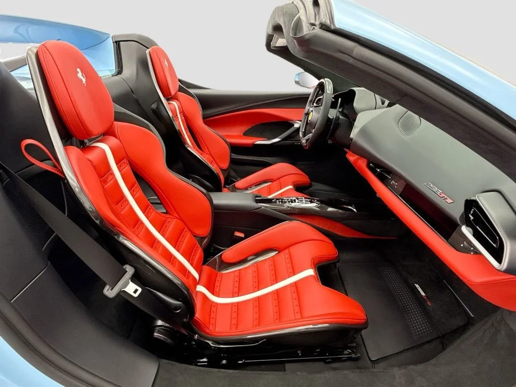 Used 2025 Azzurro La Plata Ferrari  image 27