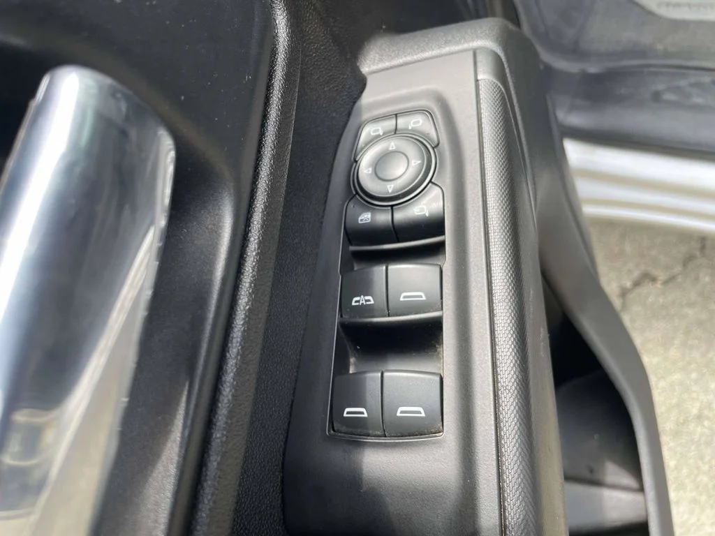 Certified Used 2022 Silver Chevrolet Custom image 16
