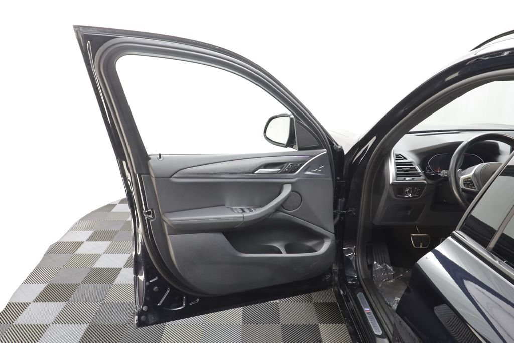 Certified Used 2024 Carbon Black Metallic BMW xDrive30i image 5