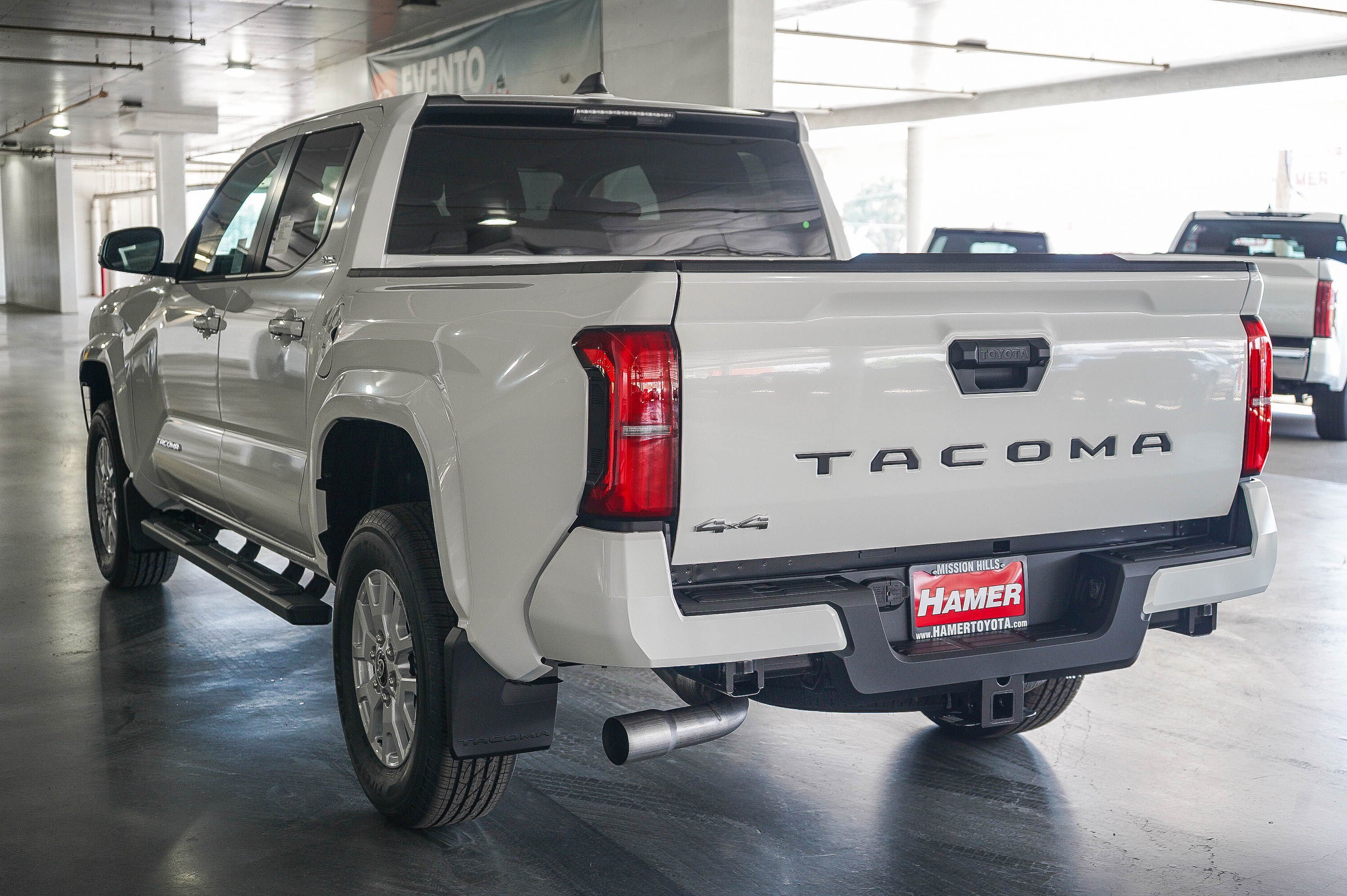 New 2026 Ice Cap Toyota  SR5 image 4