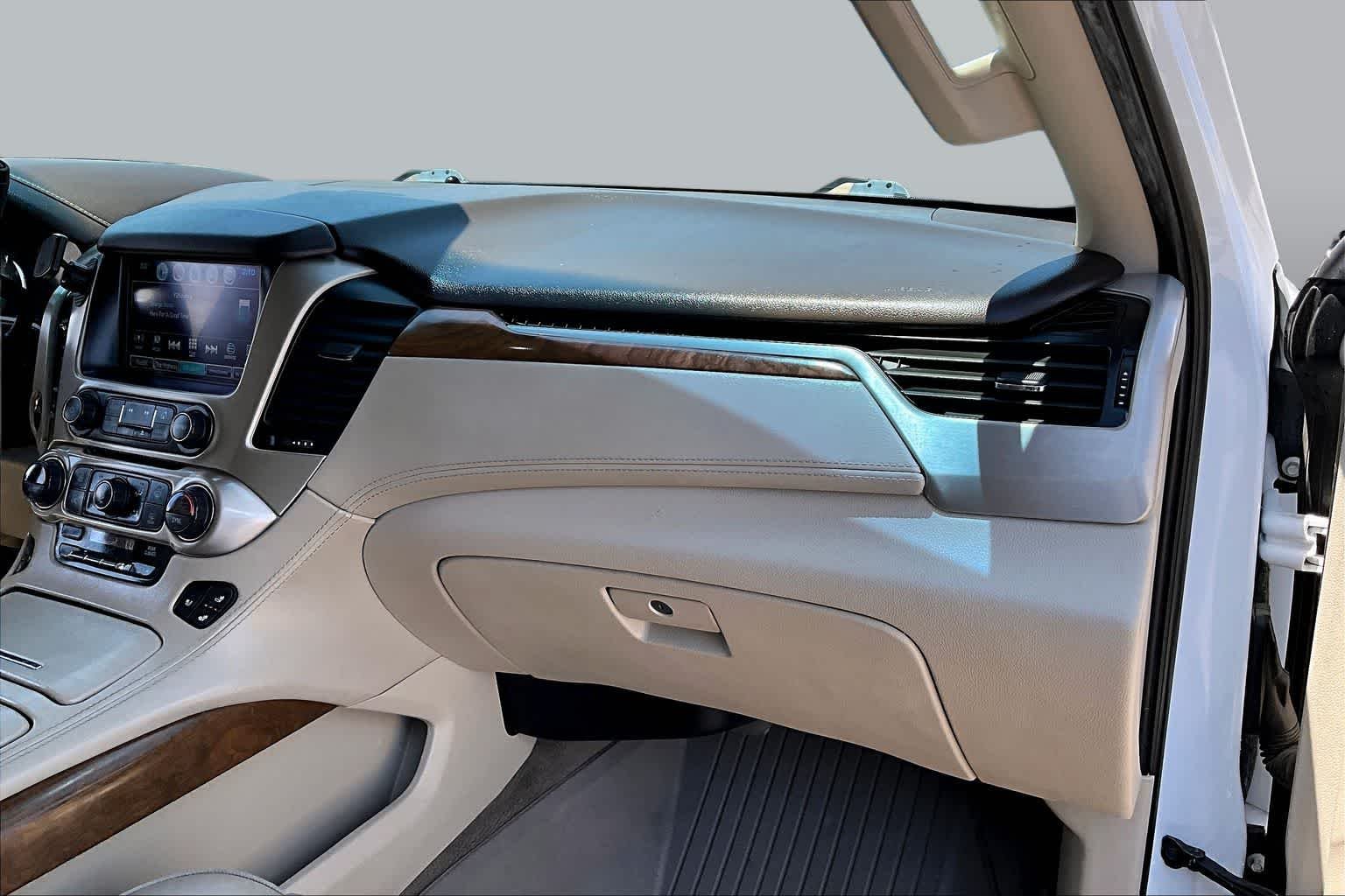 Used 2019 Summit White GMC Denali image 19