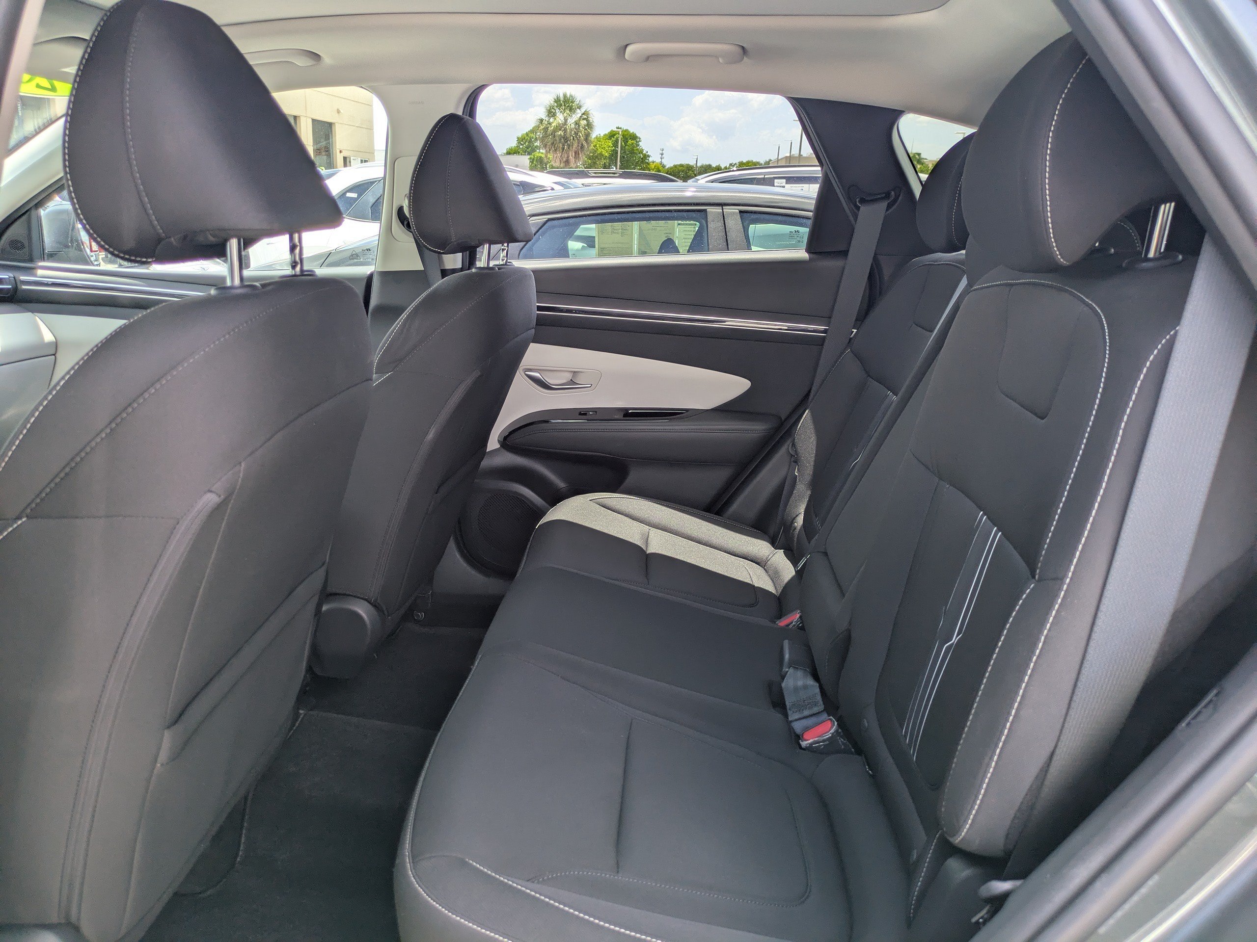Certified Used 2022 Amazon Gray Hyundai SEL Convenience image 12