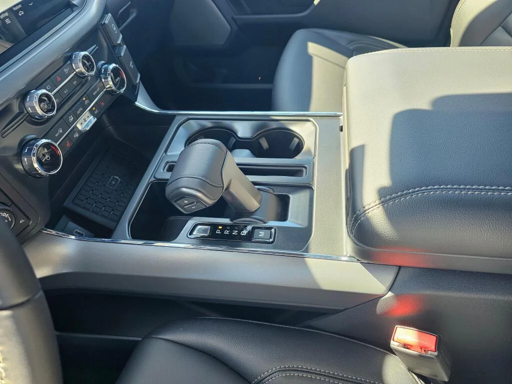 New 2026 Carbonized Gray Metallic Ford XLT image 28