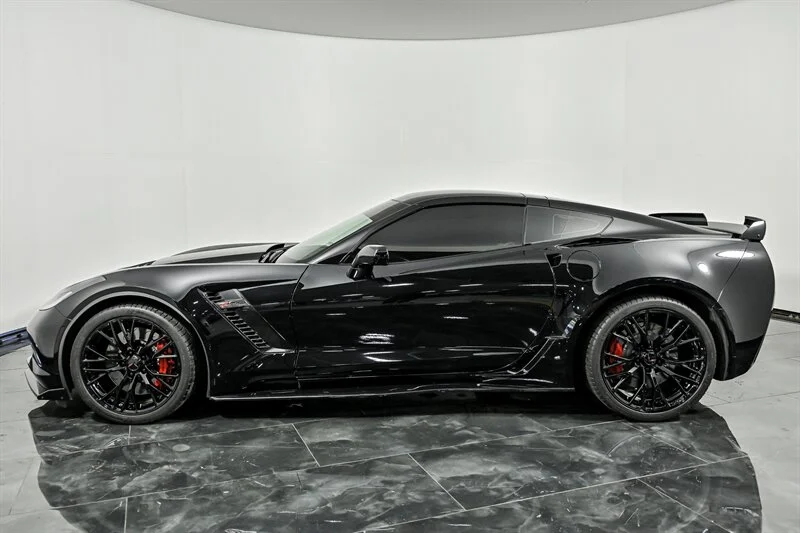 Used 2017 Black Chevrolet Z06 image 6