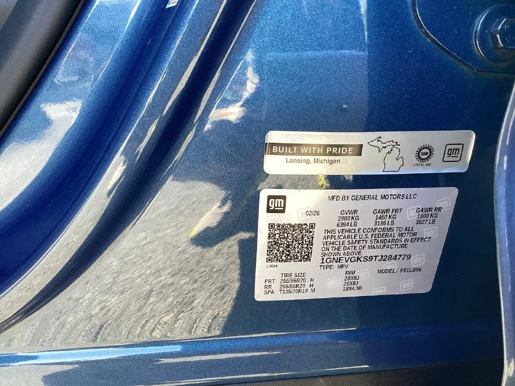 Used 2026 Lakeshore Blue Metallic Chevrolet LT image 22