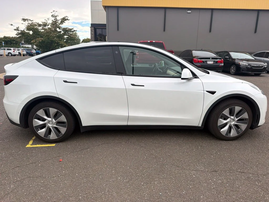 Used 2021 White Tesla Long Range image 8