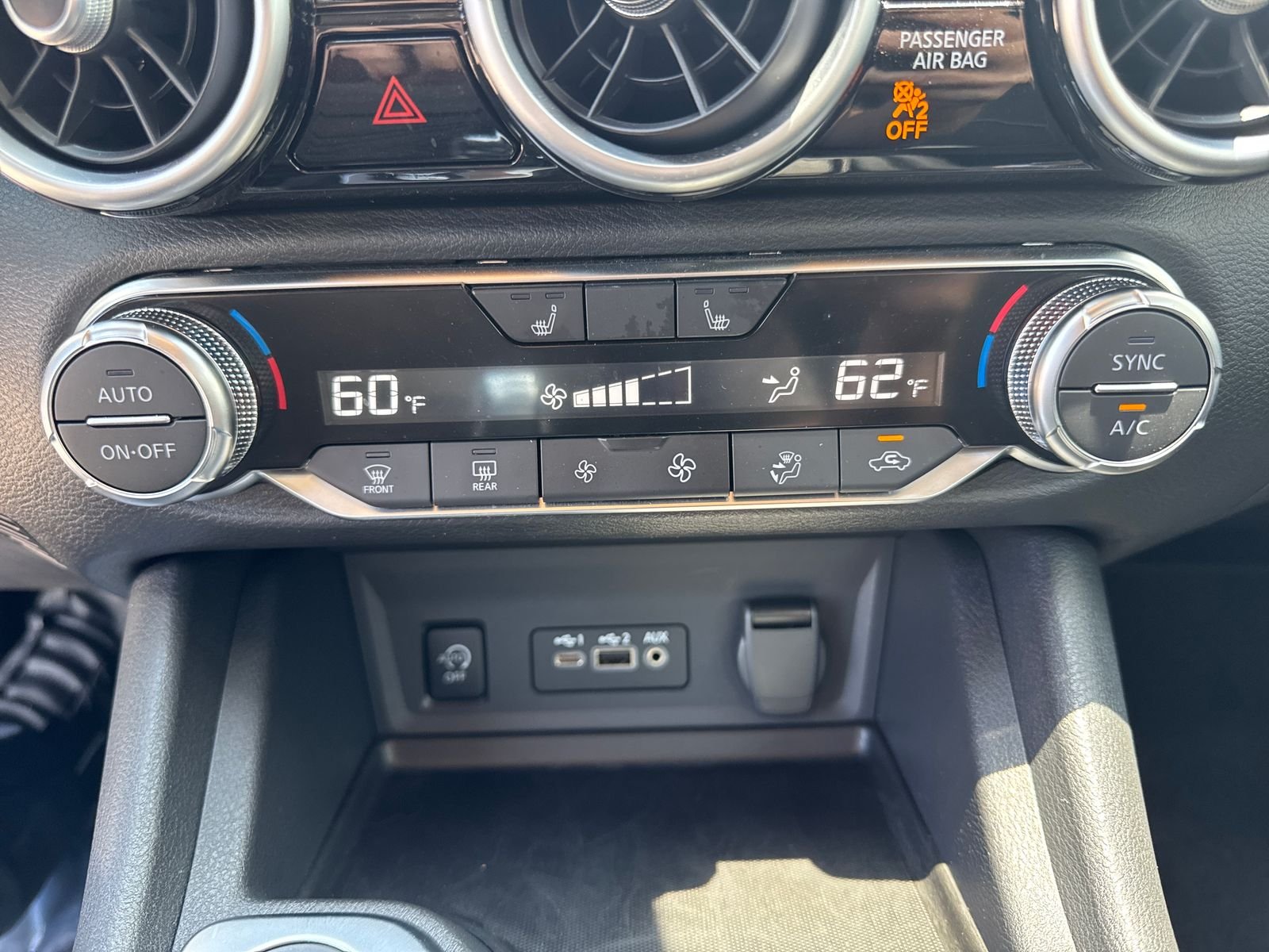 Used 2025 Electric Blue Metallic Nissan SR image 30