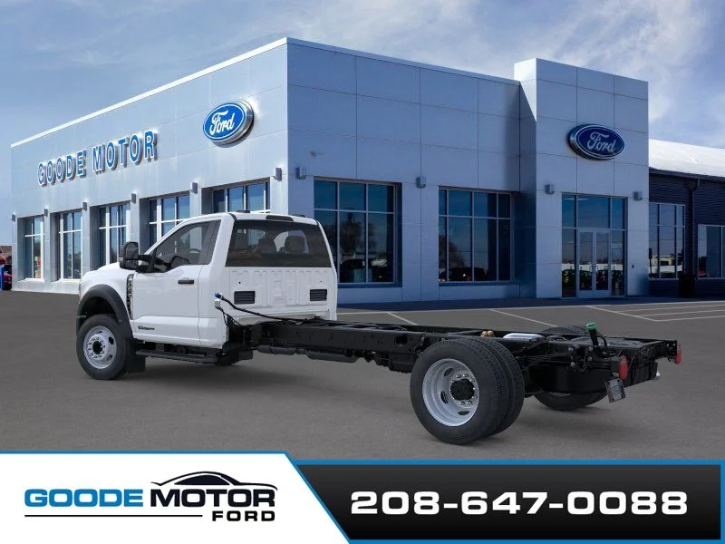 New 2026 Oxford White Ford F-450® XL image 4