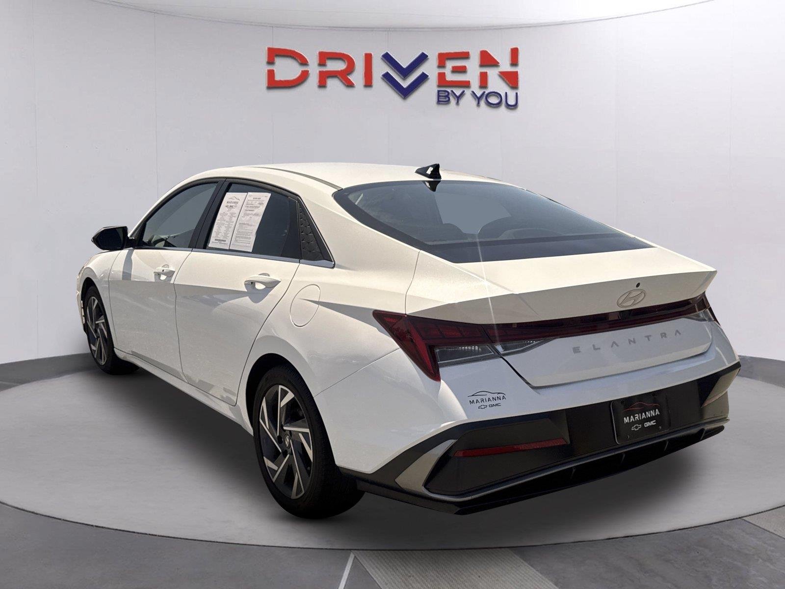 Used 2025 Serenity White Hyundai SEL Convenience image 6