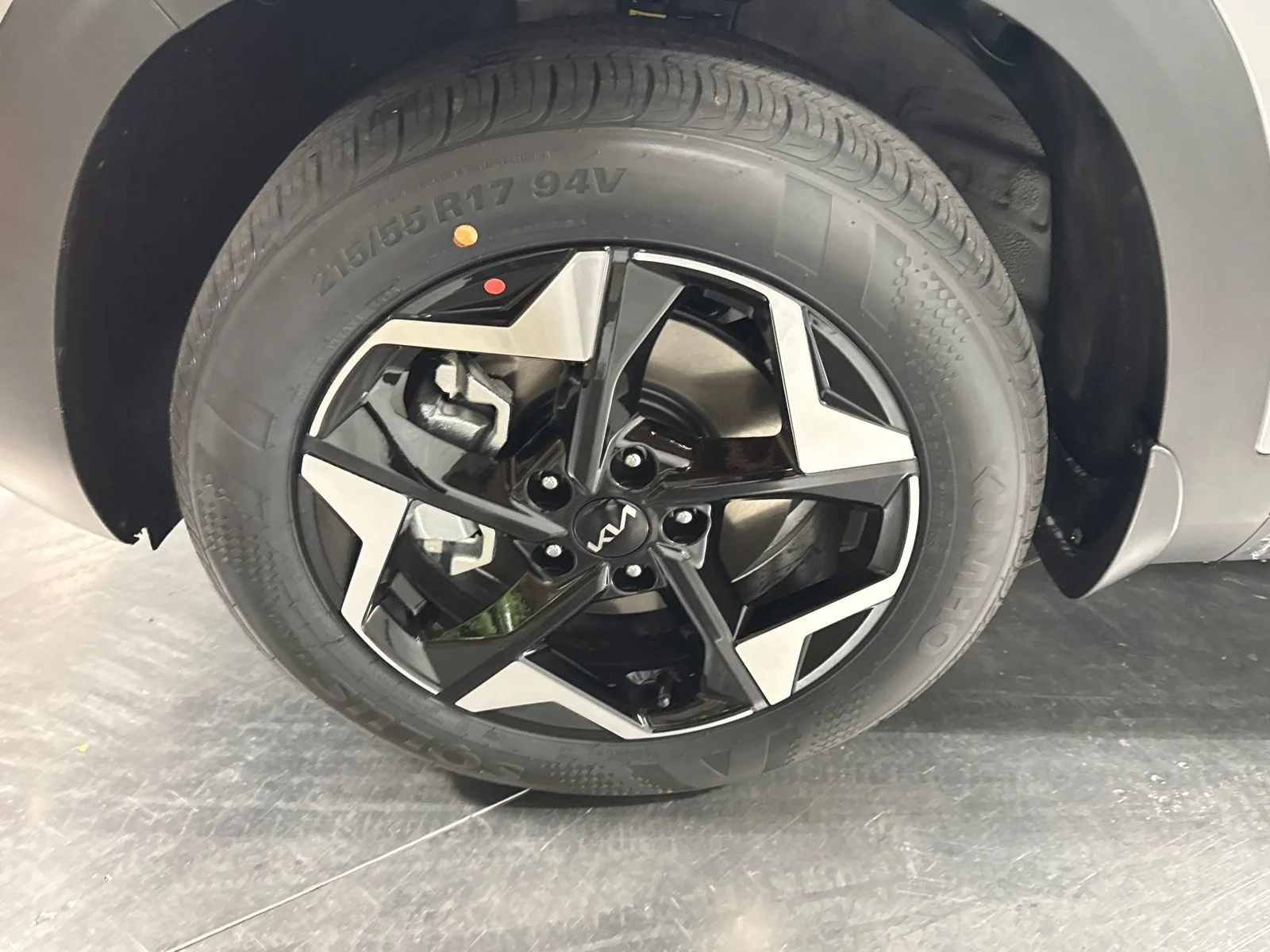 New 2026 Steel Gray Kia EX image 2