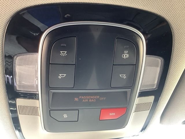 Certified Used 2022 Twilight Black Hyundai SEL Convenience image 34