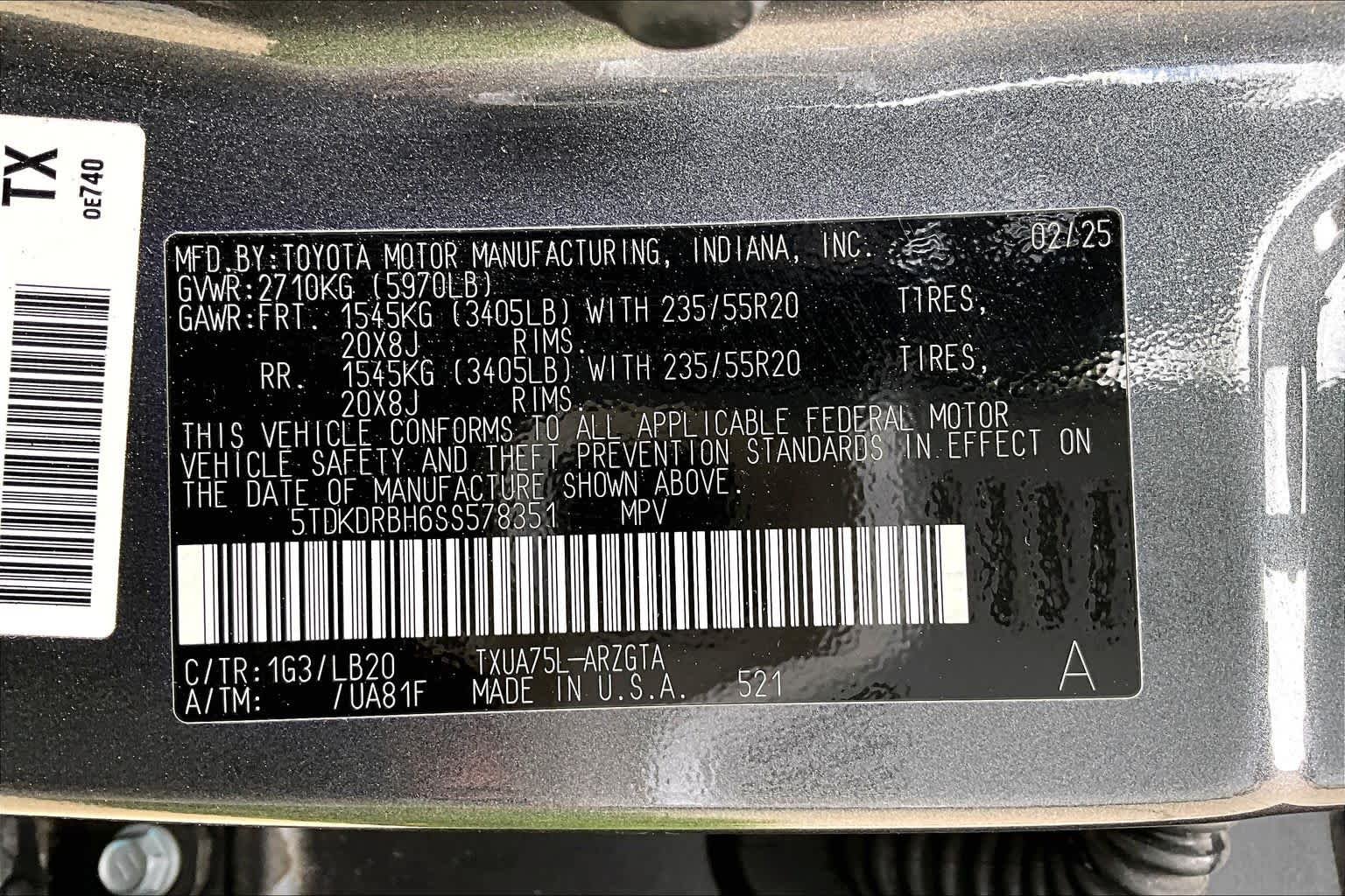 Used 2025 Magnetic Gray Metallic Toyota Limited image 37